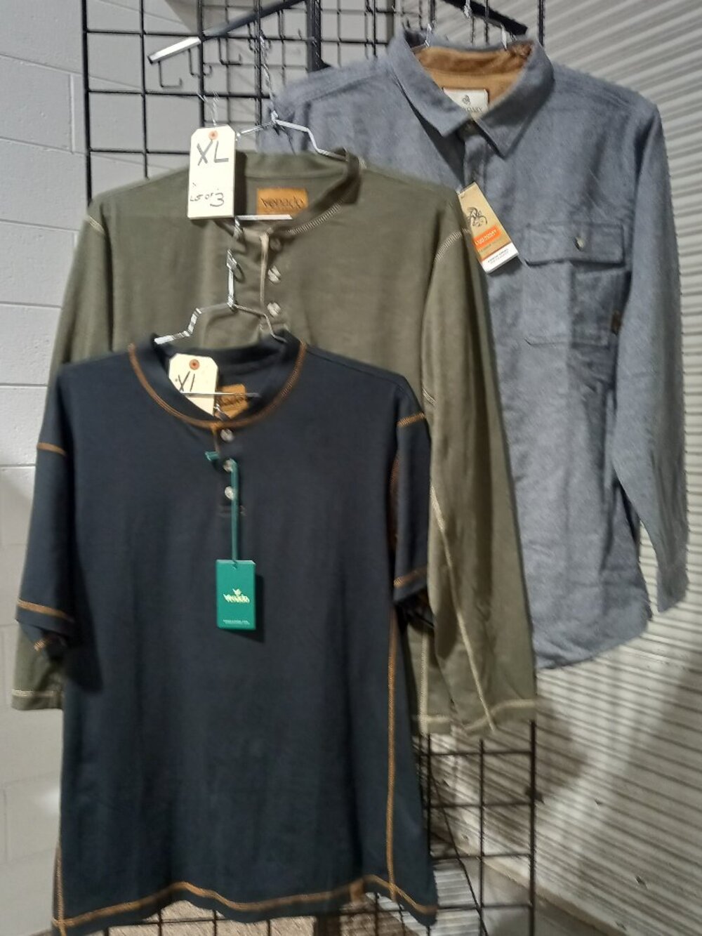 Men's Flannel Shirt + 2-Venado Flex Henleys | X-Large
